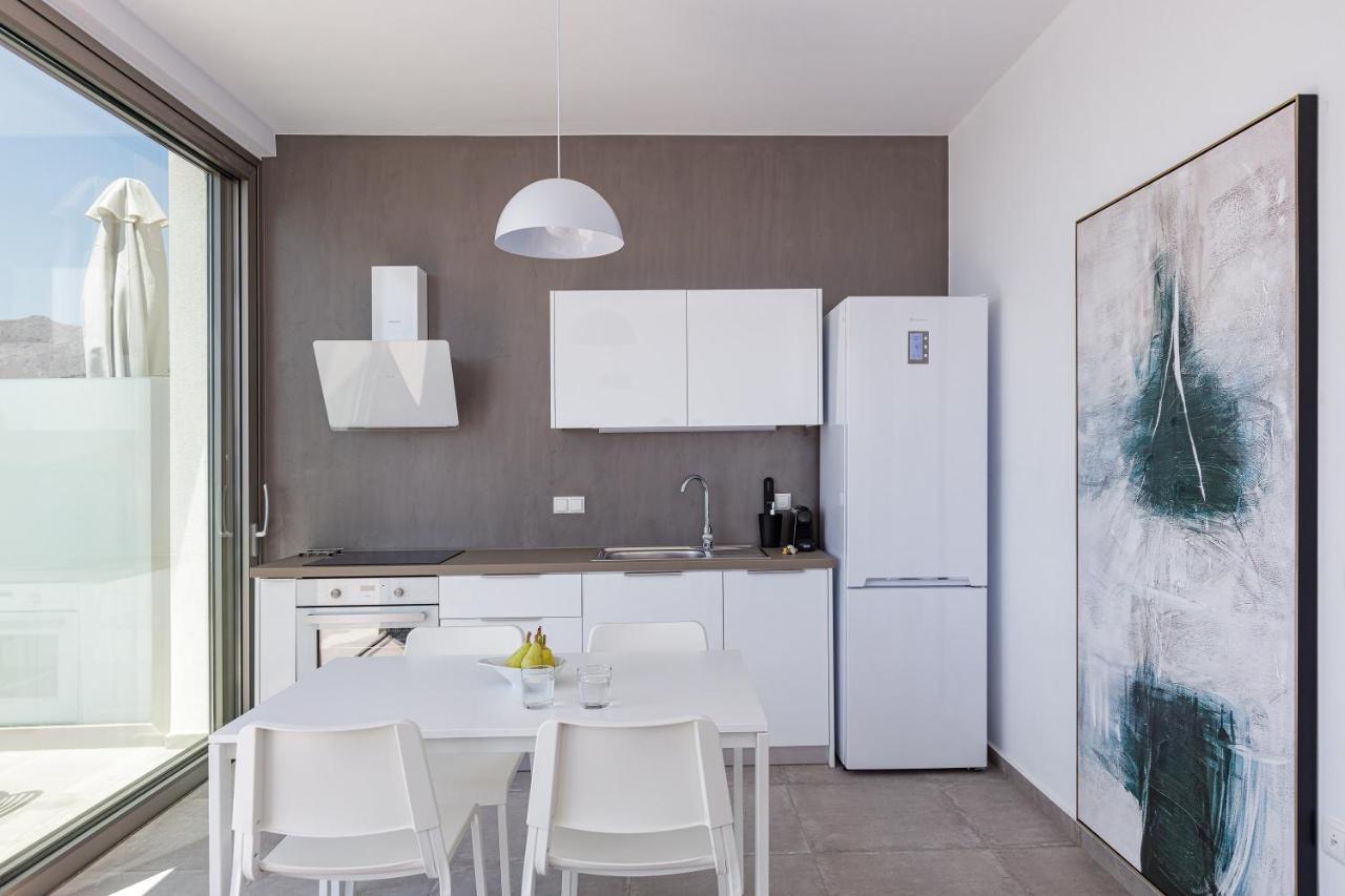 Aelia Seascape Apartments Плакиас Экстерьер фото