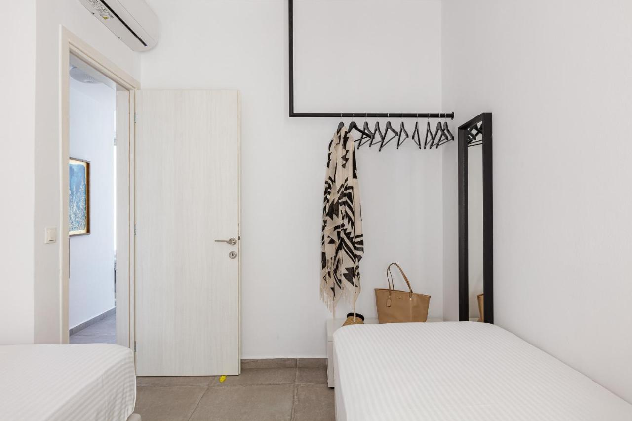 Aelia Seascape Apartments Плакиас Экстерьер фото