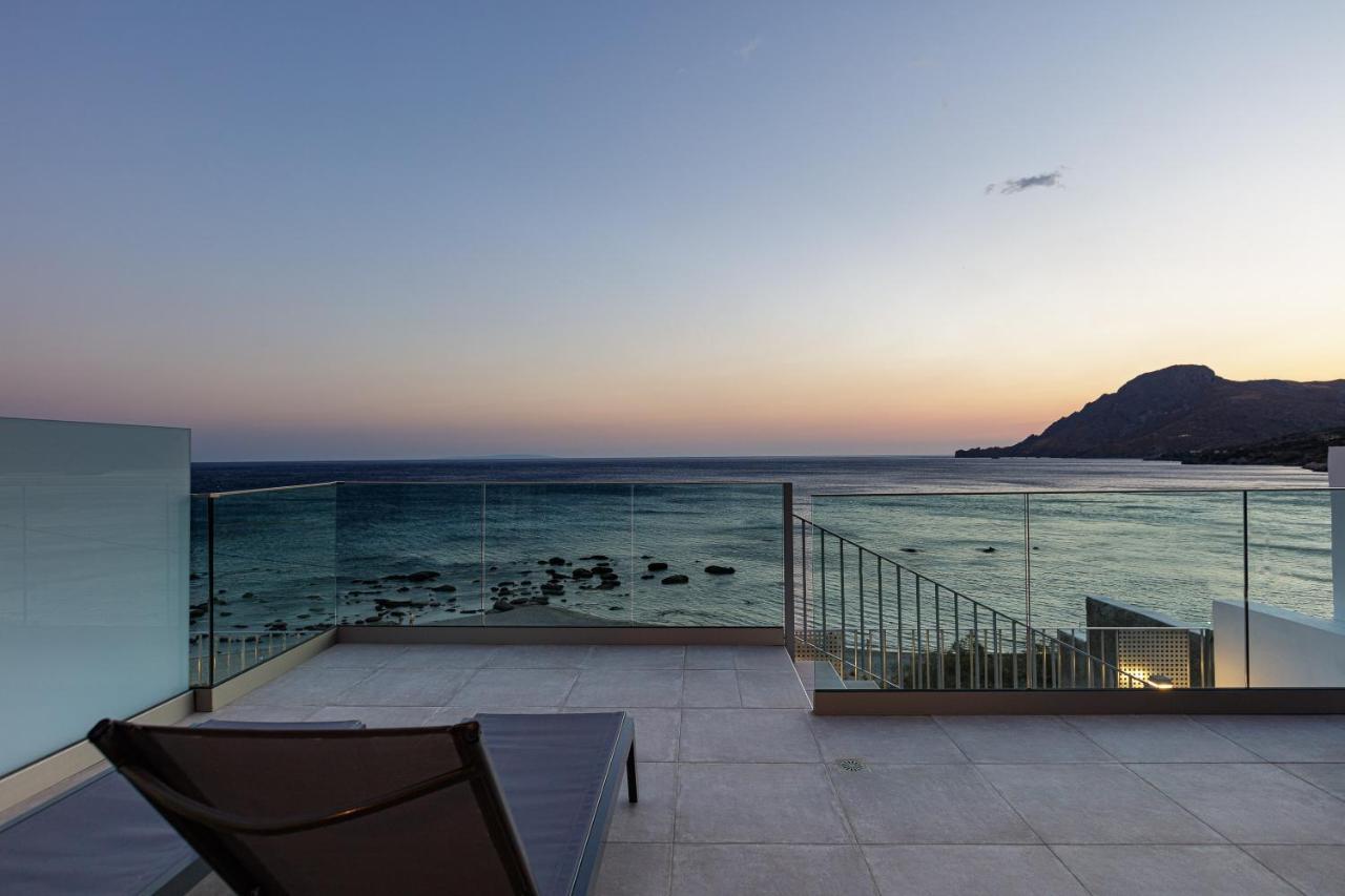 Aelia Seascape Apartments Плакиас Экстерьер фото