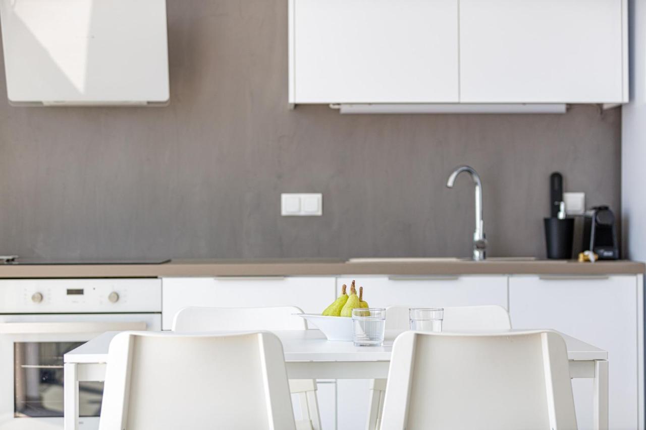 Aelia Seascape Apartments Плакиас Экстерьер фото
