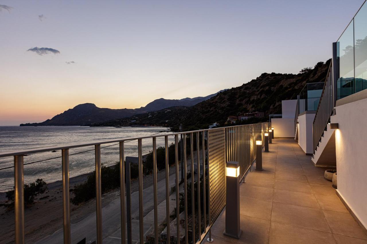 Aelia Seascape Apartments Плакиас Экстерьер фото