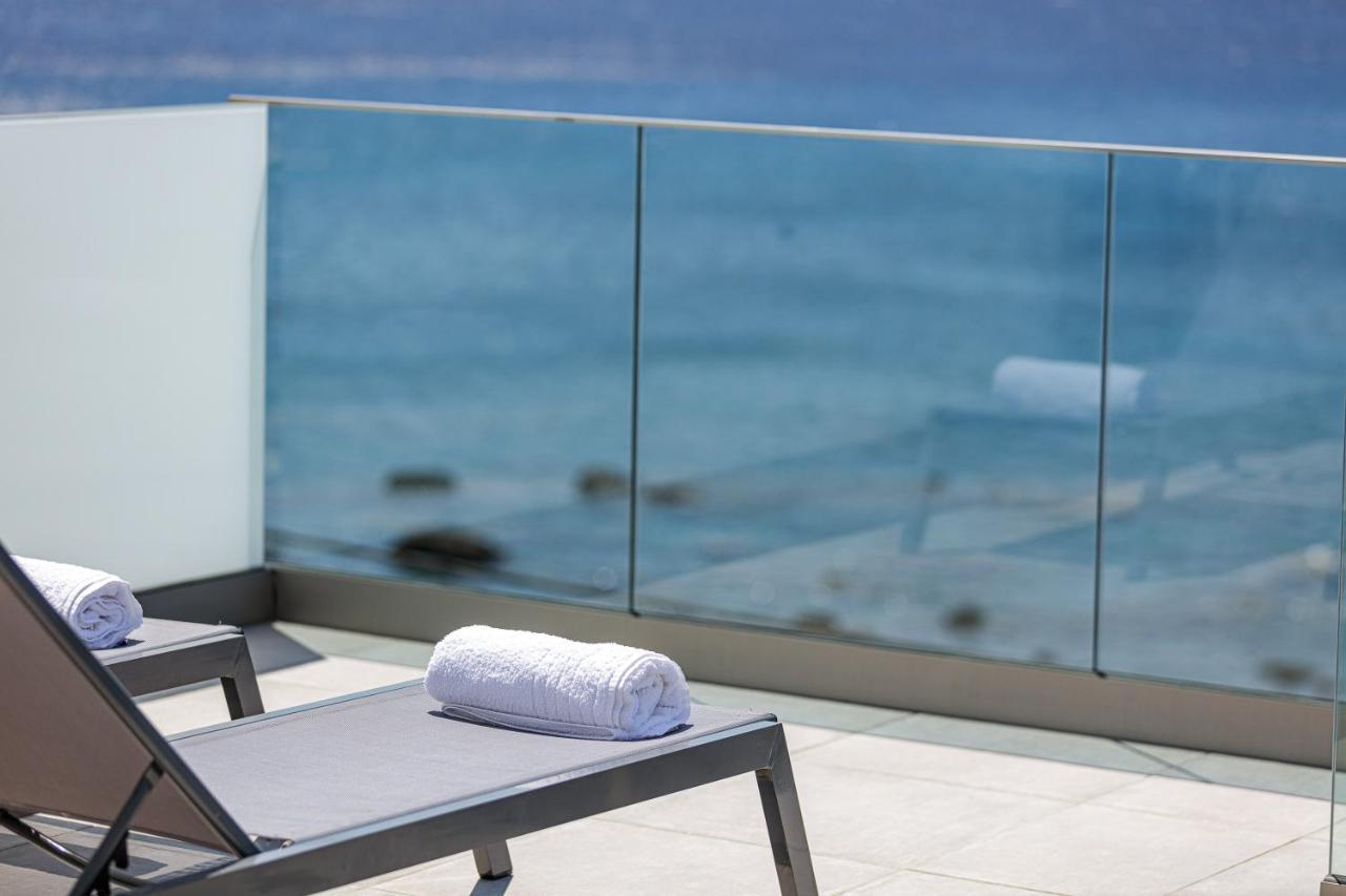 Aelia Seascape Apartments Плакиас Экстерьер фото
