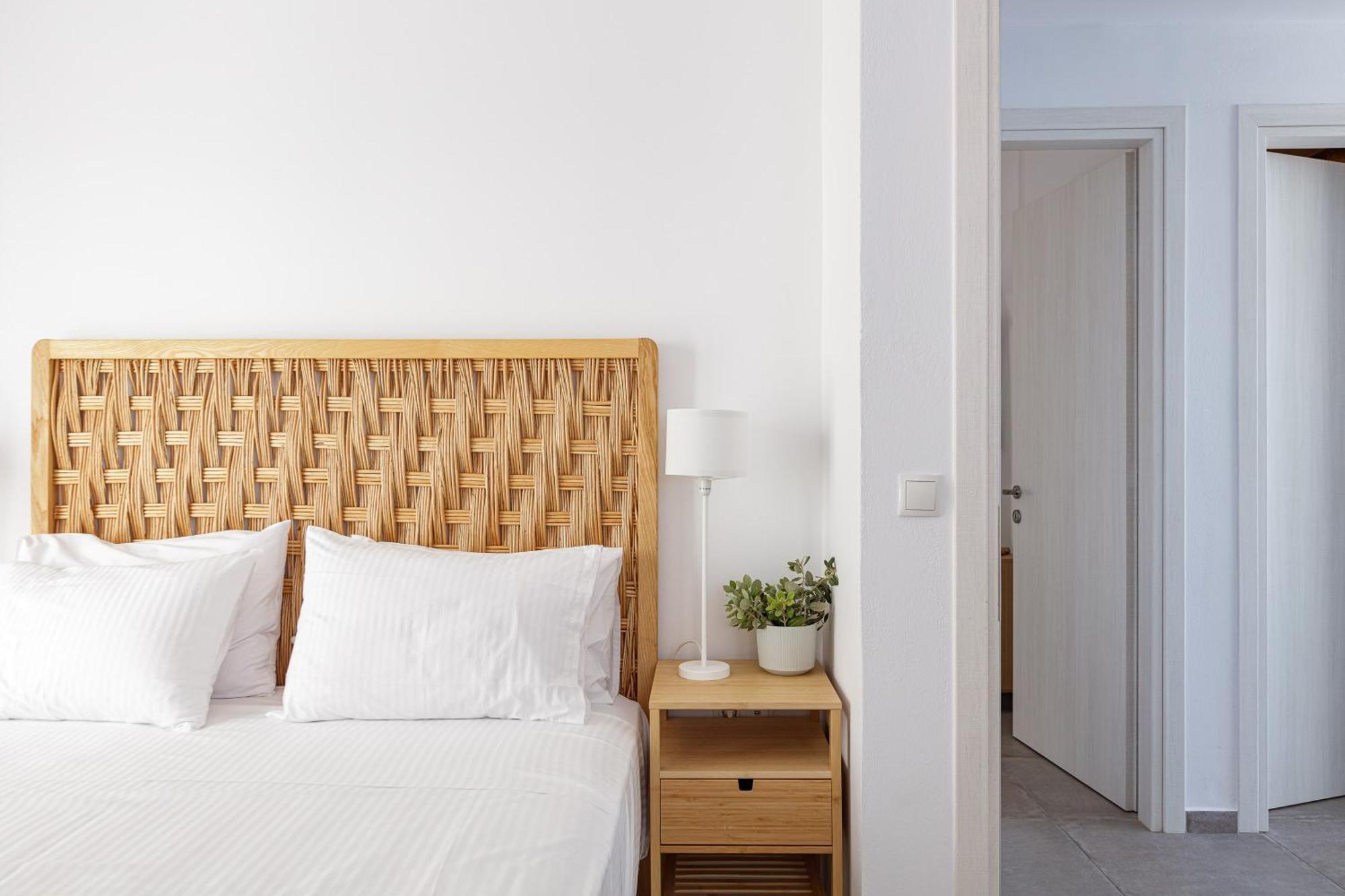 Aelia Seascape Apartments Плакиас Экстерьер фото